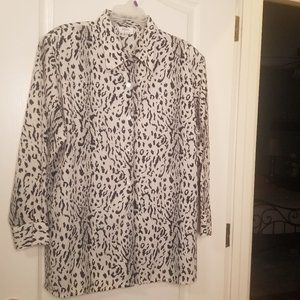 VTG -Style Exchange Shirt Women's Button Up Blouse Animal Print See Measurements